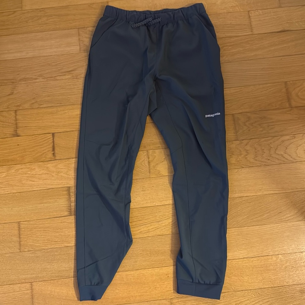 Patagonia climbing pants. Nylon material. Size Small